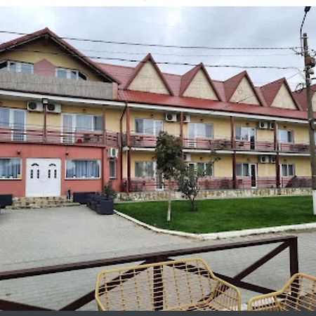 Pensiunea Mila 2 Сулина Екстериор снимка