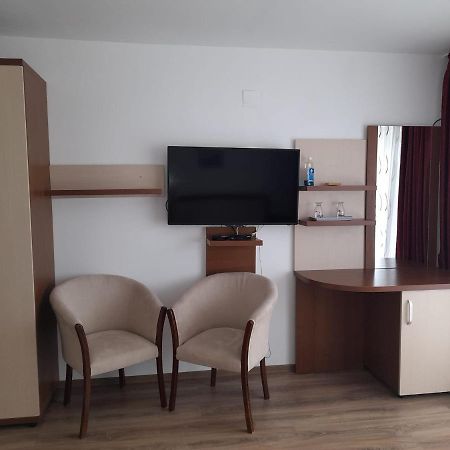 Pensiunea Mila 2 Сулина Екстериор снимка